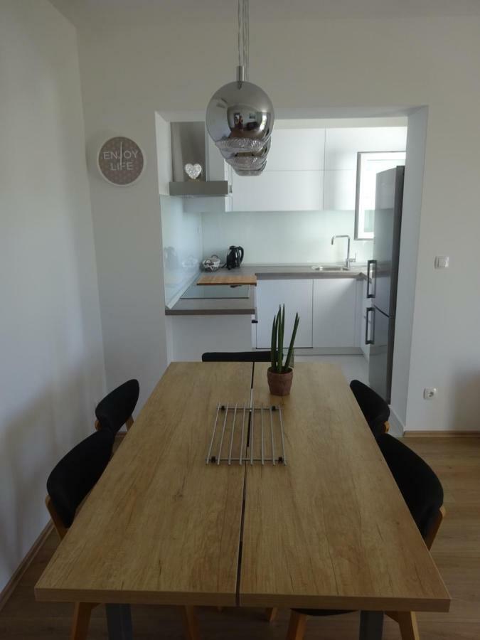Apartment Duce Omiš Dış mekan fotoğraf